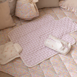 Avery Row CHMANE Matelas à langer de voyage - Anémone - Avery Row vendu par Veille sur toi
