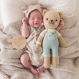 Cuddle + kind Peluche - Charlie l'ourson de miel - Cuddle + kind vendu par Veille sur toi