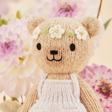 Cuddle + kind TINYHONBEROLV4 Peluche avec jolie boîte - Tiny 6" - Olivia l'ours miel - Cuddle + kind vendu par Veille sur toi