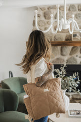 Dans le sac â Quilted-Convertible-Backpack-Tan Sac Ă dos matelassĂ© convertible - Tan - Dans le sac vendu par Veille sur toi
