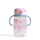 Itzy Ritzy 807201908 Gobelet avec paille et poignées Itzy Sips™ - Itzy Ritzy Rubans et roses vendu par Veille sur toi