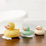 Itzy Ritzy RD8553 Jouet de bain - La famille Itzy ducky - Itzy ducky family™ - Itzy Ritzy vendu par Veille sur toi