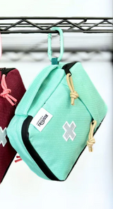 La petite trousse ⚜ LPT-EVERYDAY-TURQUOISE La Everyday - Trousse de premiers soins - La Petite Trousse Turquoise vendu par Veille sur toi