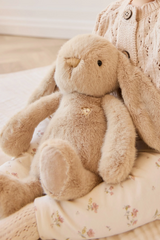 Snuggle Bunnies SB-Pen-Car Peluche Pénélope le lapin - Caramel - Snuggle Bunnies vendu par Veille sur toi