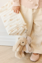 Snuggle Bunnies SB-PenKey-Car Breloque pour sac - Pénélope le lapin - Caramel - Snuggle Bunnies vendu par Veille sur toi