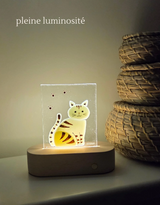 Veille sur toi ⚜ VST-LTC-013 Lampe de table complète - Jonathan le dinosaure - Veille sur toi vendu par Veille sur toi