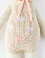 Cuddle + kind Peluche - Lucy l'agneau Pastel - Cuddle + kind vendu par Veille sur toi
