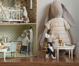 Maileg Grande soeur souris femme de ménage - Maileg vendu par Veille sur toi