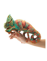 Marionnette petit caméléon Default marque Folkmanis vendu par Veille sur toi