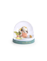Moulin Roty 678175 Boule à neige- Petit lapin et ses légumes - Les trois petits lapins - Moulin Roty vendu par Veille sur toi