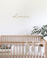 bassinette. NOM EN BOIS PERSONNALISÉ - Lettres attachées (ÉPAIS - 1/4 po) vendu par Veille sur toi