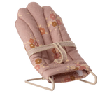 Maileg 11-5407-00 Chaise pour bébé souris - Rose fleur - Maileg vendu par Veille sur toi