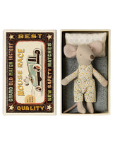 Maileg 17-4101-00 Petit frère souris dans sa boîte d'allumette - Pyjamas à pois jaune et bleu - Maileg vendu par Veille sur toi