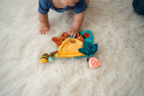Manhattan Toy Livre sensoriel pour bébé - Manhattan Toy vendu par Veille sur toi