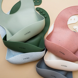 Minika ⚜ Bavoir en silicone - Minika vendu par Veille sur toi