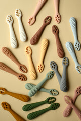 Minika ⚜ Ensemble de 2 cuillères d'apprentissage en silicone - Minika vendu par Veille sur toi