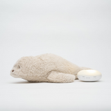 Moonie S-SA Peluche Sonore en Coton Biologique avec Veilleuse 2.0 - Phoque sable - Moonie vendu par Veille sur toi