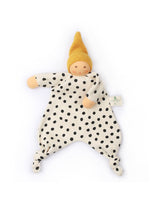 Nanchen Natur 102509 Poupée doudou biologique avec hochet  - À pois bonnet jaune doré - Nanchen Natur vendu par Veille sur toi