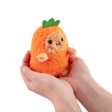 Noodoll T02807 Mini peluche assise - Ricespud costumé en carotte - Noodoll vendu par Veille sur toi