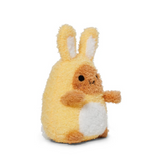 Noodoll T02812 Mini peluche assise - Ricespud costumé en lapin jaune - Noodoll vendu par Veille sur toi