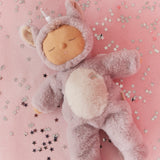 Olli Ella OEKCOZ-COZ-LI-O Poupée Cozy Dinkums - Licorne lilas - Sweetpea - Olli Ella vendu par Veille sur toi
