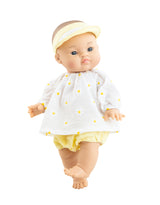 Paola Reina PR-4128 Bébé Gordis - Johana avec blouse marguerites et casquette - Paola Reina vendu par Veille sur toi