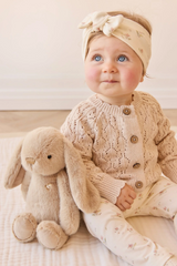 Snuggle Bunnies SB-Pen-Car Peluche Pénélope le lapin - Caramel - Snuggle Bunnies vendu par Veille sur toi
