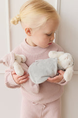 Snuggle Bunnies SB-PenSlee-Wil Peluche Pénélope endormie - Saule - Snuggle Bunnies vendu par Veille sur toi