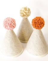 Fancy Little Day ⚜ Chapeau de fête - Beige avec pompom rose - Fancy Little Day vendu par Veille sur toi