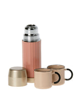 Maileg 11-2114-01 Thermos et deux tasses - Corail - Maileg vendu par Veille sur toi