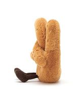 Peluche - Bretzel Moyen - Jellycat marque  Jellycat vendu par Veille sur toi